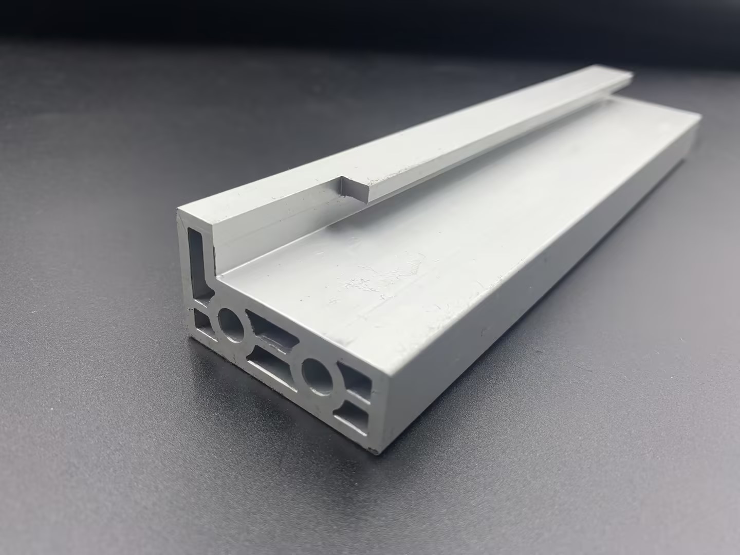 鋁型材新能源汽車配件 鋁型材新能源汽車配件